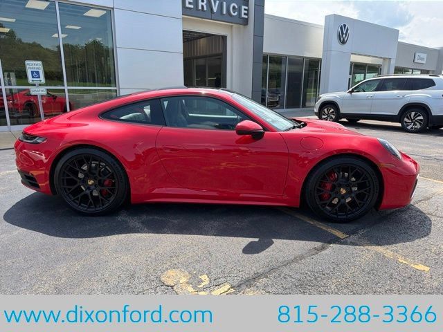 Used 2024 Porsche 911 Carrera RWD image 9