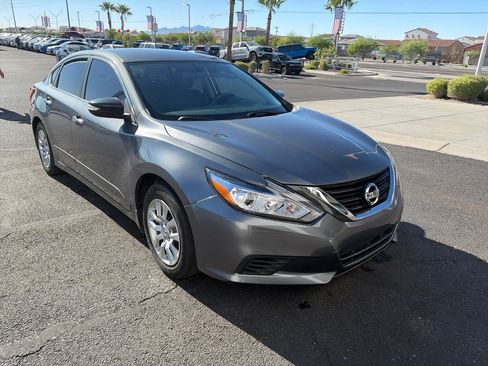 Used 2018 Nissan Altima 2.5 S w/ S Convenience Package FWD image 7