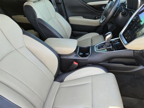 Used 2022 Subaru Outback Limited image 19