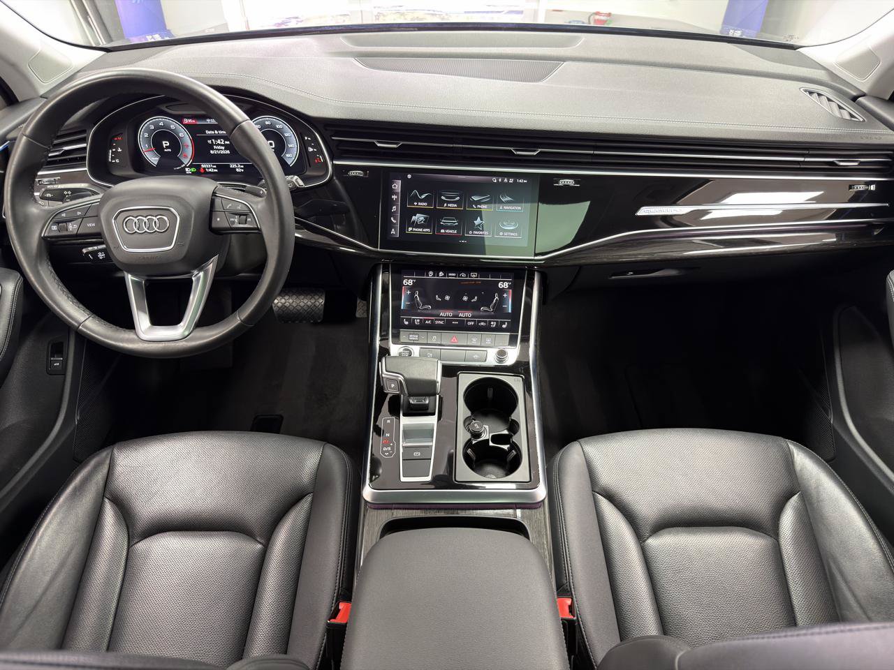 Used 2023 Audi Q7 3.0T Premium Plus AWD/4WD image 29