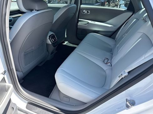 New 2025 Hyundai Ioniq 6 SEL RWD image 21