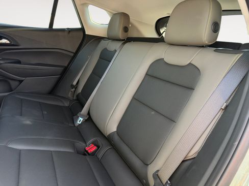 New 2026 Chevrolet Trax ACTIV w/ Driver Confidence Package FWD image 13