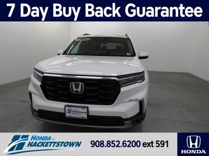 Used 2025 Honda Pilot Elite