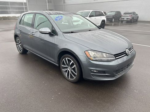 Used 2016 Volkswagen Golf SE w/ Lighting Package image 3