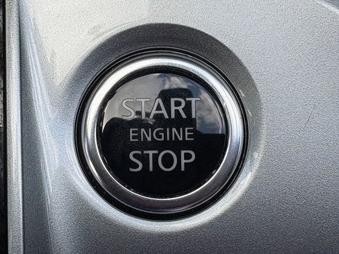 Used 2024 Nissan Altima 2.5 SR FWD image 24