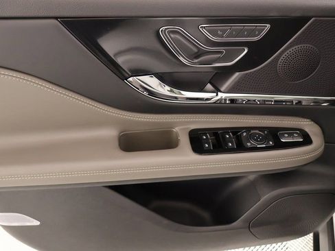 New 2026 Lincoln Corsair Grand Touring image 17