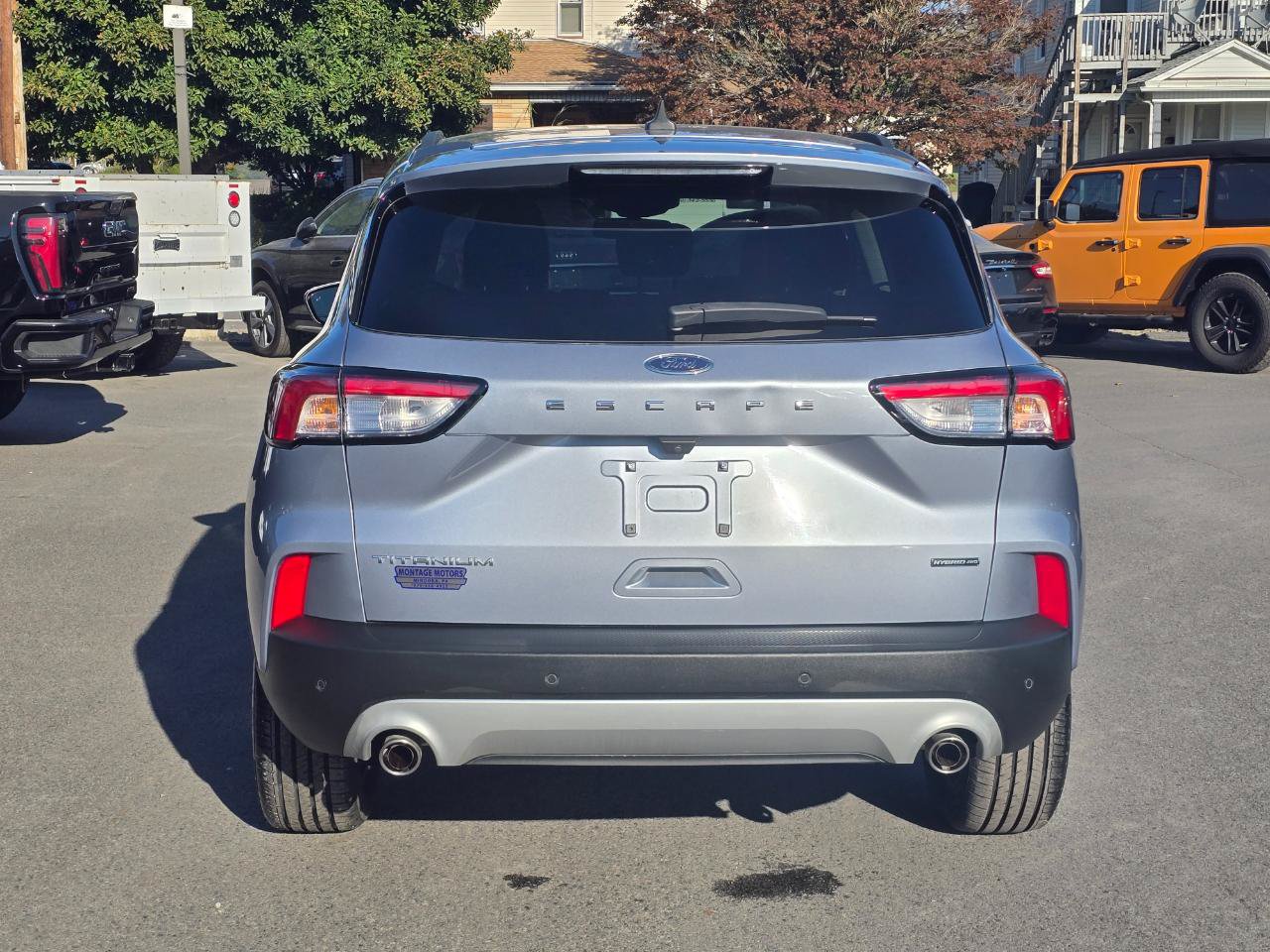 Used 2022 Ford Escape Titanium AWD/4WD image 17