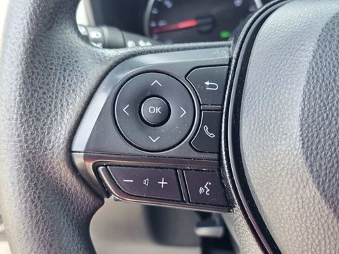Used 2021 Toyota RAV4 XLE FWD image 20