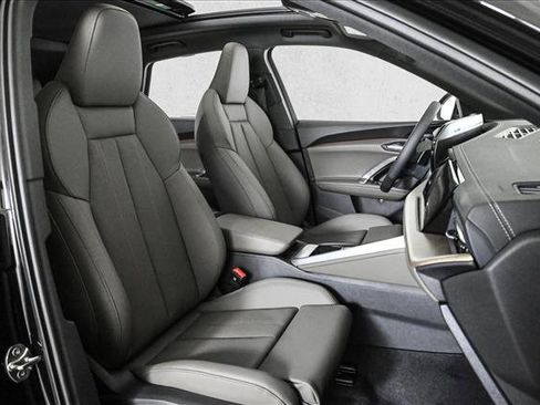 New 2025 Audi Q5 Premium Plus image 21