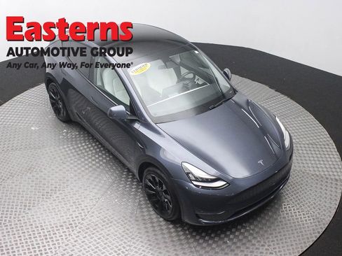 Used 2020 Tesla Model Y Long Range AWD/4WD image 3
