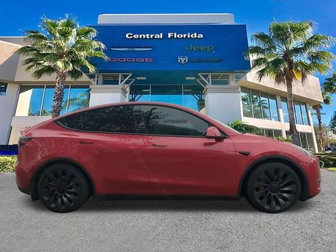 Used 2023 Tesla Model Y Performance AWD/4WD image 4