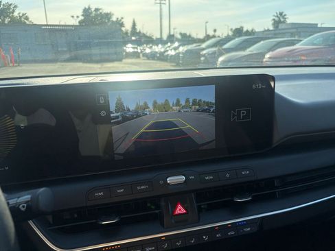 Used 2025 Kia K4 FWD image 23