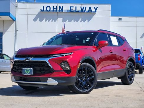 Used 2024 Chevrolet Blazer LT AWD/4WD image 1