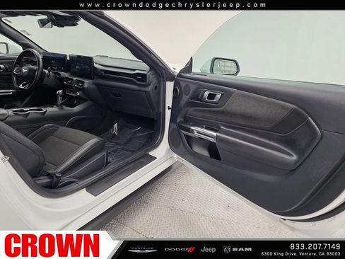 Used 2024 Ford Mustang EcoBoost image 25