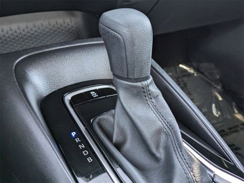 Used 2025 Toyota Corolla LE image 23