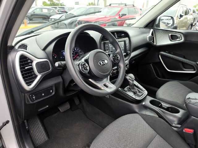 Used 2021 Kia Soul LX FWD image 13