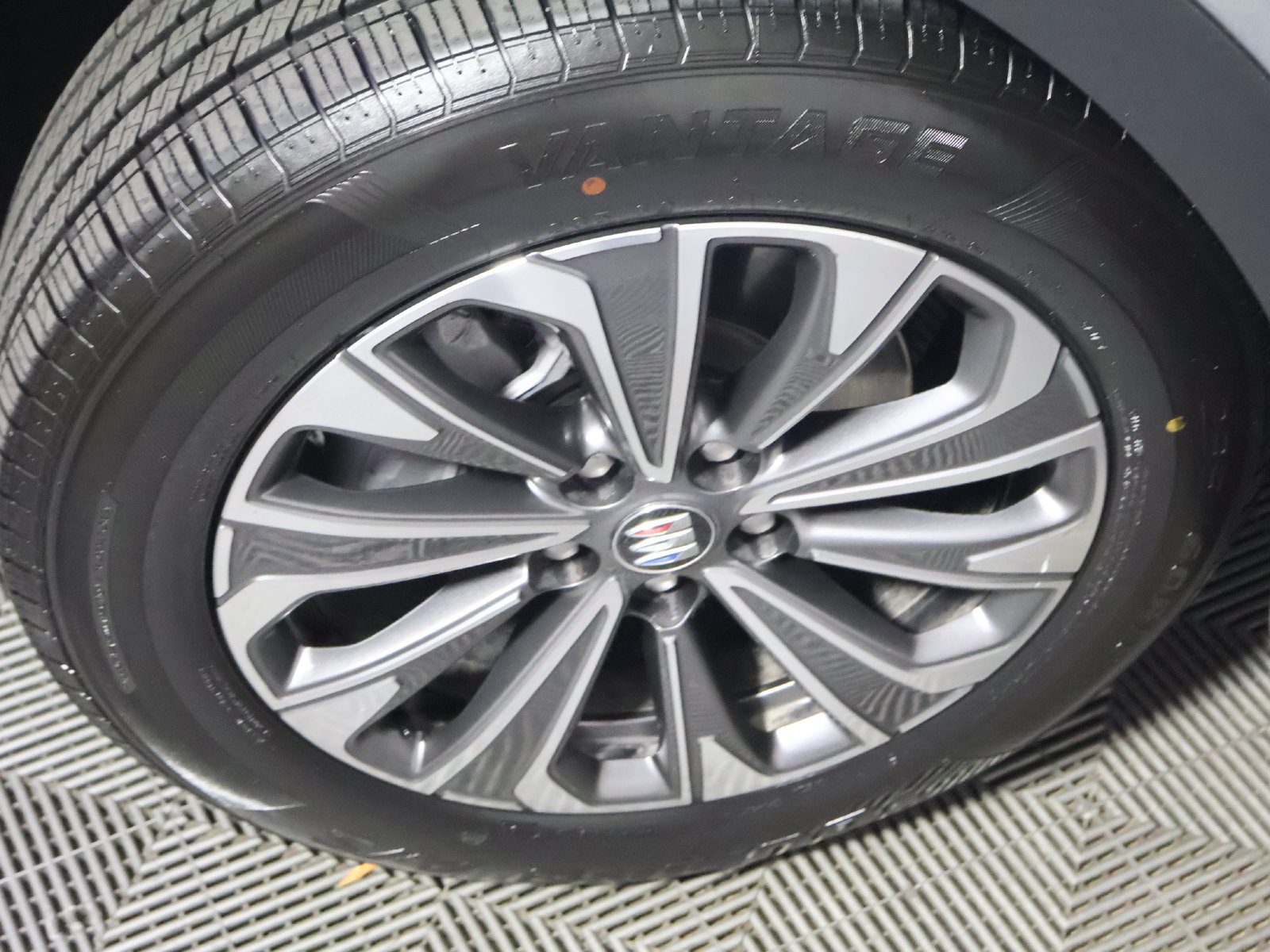 Used 2024 Buick Envision Preferred AWD/4WD image 20