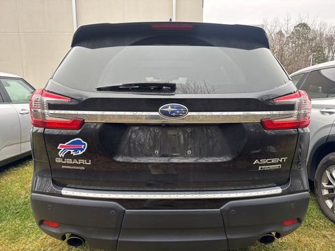 Used 2023 Subaru Ascent Touring image 9