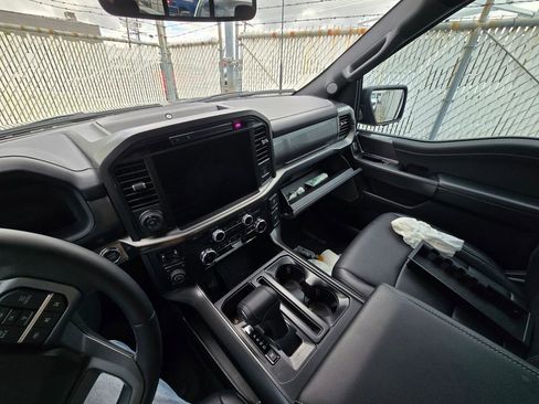 Used 2025 Ford F150 Lariat w/ Equipment Group 501A Mid image 22