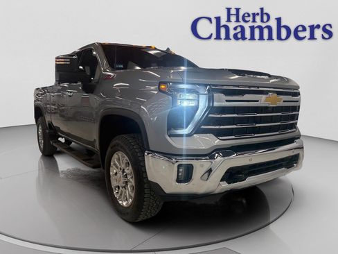 Used 2025 Chevrolet Silverado 2500 LTZ w/ LTZ Plus Package image 1
