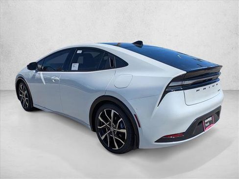 New 2026 Toyota Prius Plug-In Hybrid FWD image 9