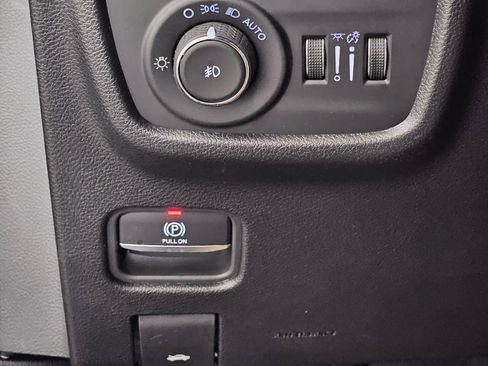 New 2025 Jeep Grand Cherokee Limited image 30