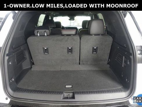 Used 2024 Chevrolet Traverse RS image 22