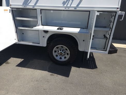 Used 2021 Chevrolet Silverado 3500 W/T w/ WT Convenience Package AWD/4WD image 4