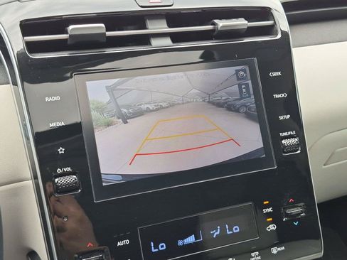 Used 2023 Hyundai Tucson SEL w/ Convenience Package FWD image 17