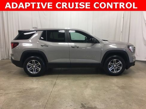 Used 2025 GMC Terrain Elevation image 2