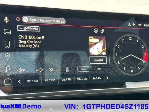 Certified 2025 GMC Sierra 1500 SLT image 38