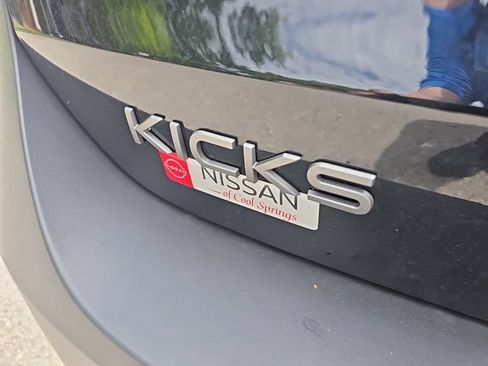 Certified 2025 Nissan Kicks SV FWD image 10