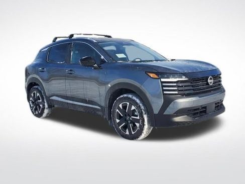 New 2026 Nissan Kicks SV image 7