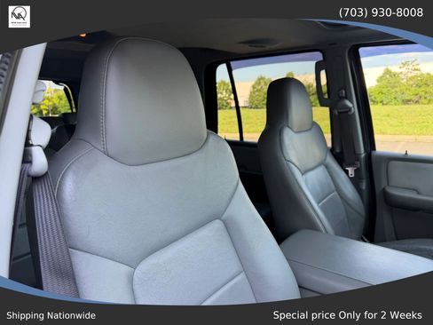 Used 2005 Ford Expedition XLT AWD/4WD image 34