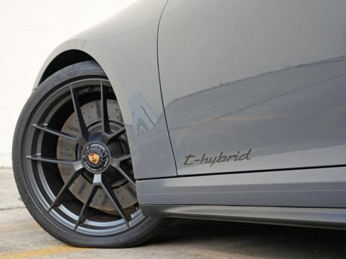 Used 2025 Porsche 911 GTS image 57