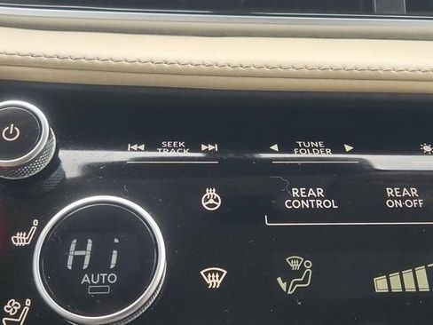 Certified 2023 INFINITI QX60 Luxe image 30