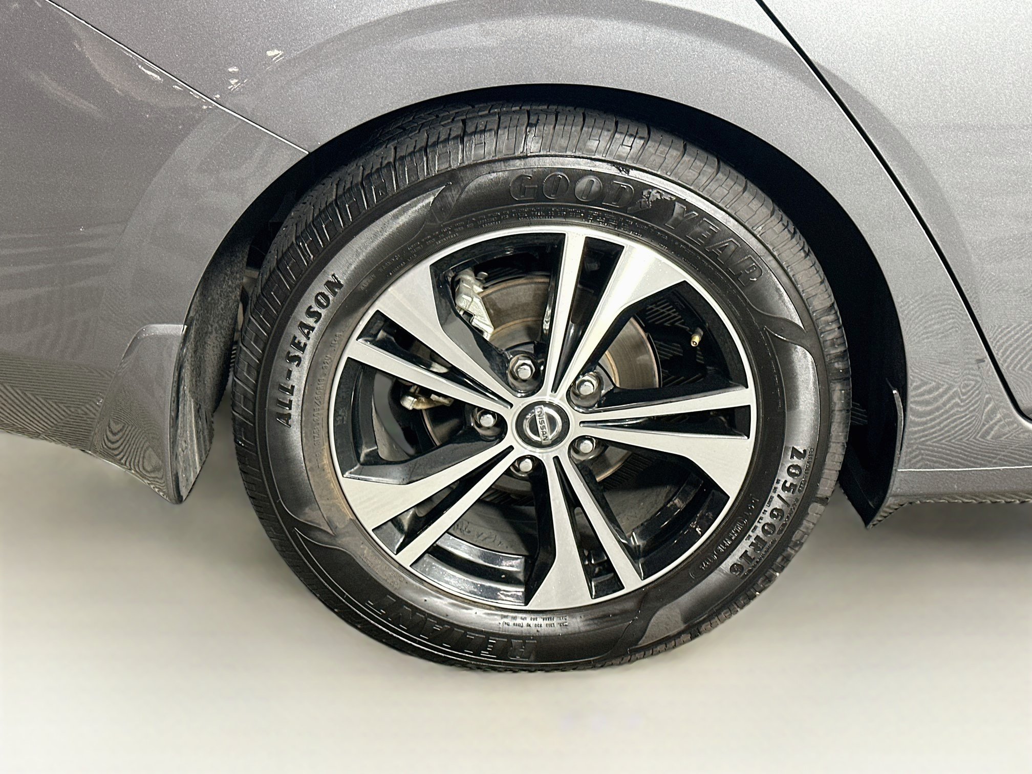 Used 2023 Nissan Sentra SV FWD image 11