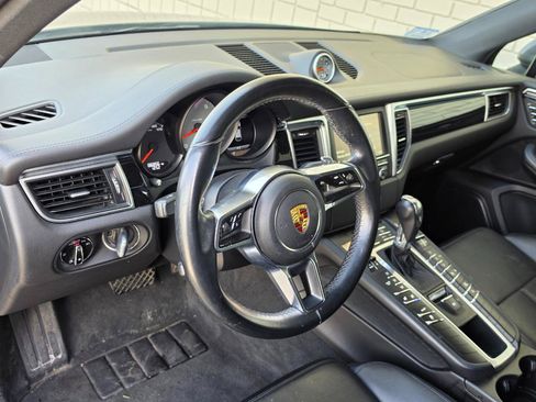 Used 2015 Porsche Macan S AWD/4WD image 10