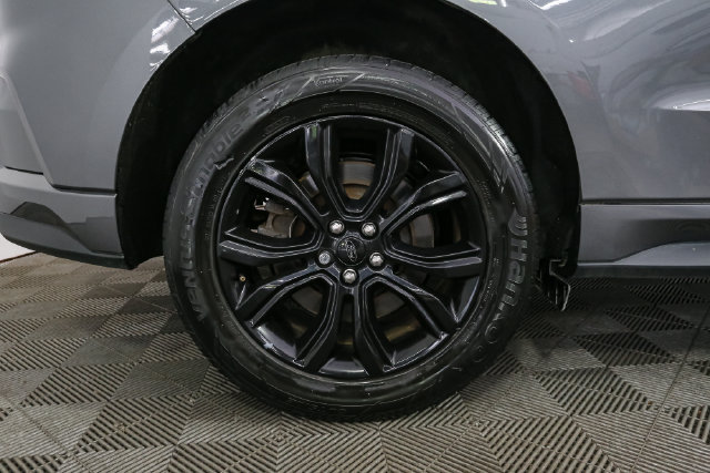 Used 2023 Ford Edge SE w/ Black Appearance Package AWD/4WD image 14