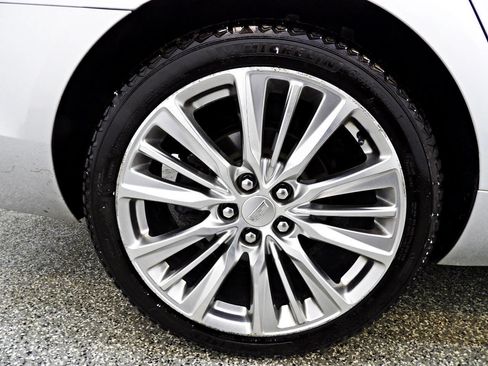 Used 2018 Cadillac XTS Platinum FWD image 21