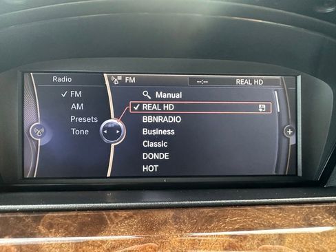 Used 2009 BMW 328i Convertible image 28