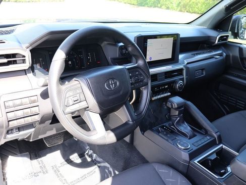Certified 2025 Toyota Tacoma SR5 image 15