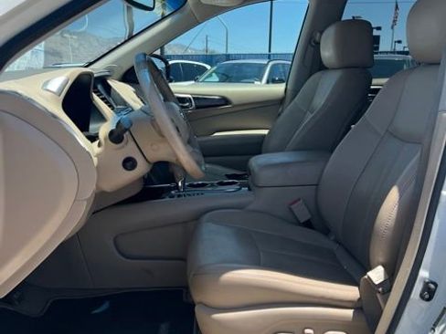 Used 2015 Nissan Pathfinder Platinum w/ Family Entertainment Package FWD image 23