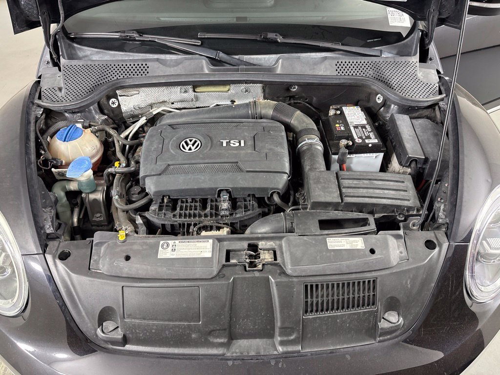 Used 2014 Volkswagen Beetle R-Line FWD image 40