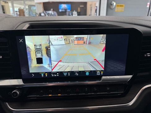 Used 2022 GMC Sierra 1500 SLT w/ SLT Premium Plus Package image 26