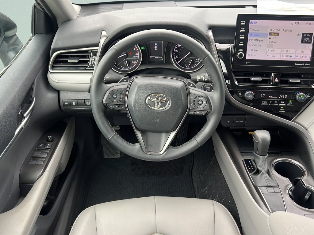 Used 2024 Toyota Camry SE w/ Cold Weather Package FWD image 11