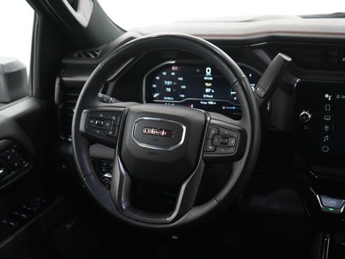 Used 2024 GMC Sierra 2500 AT4 w/ AT4 Preferred Package AWD/4WD image 15