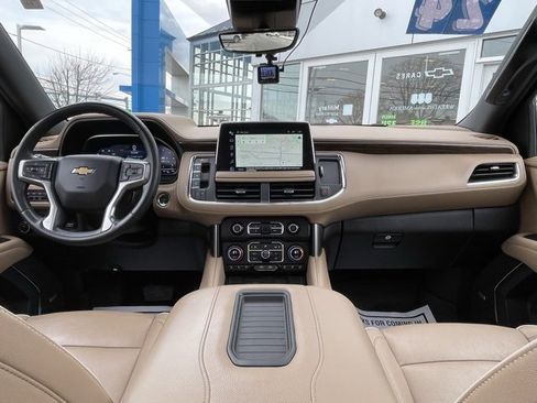 Used 2024 Chevrolet Tahoe Premier w/ Premium Package image 3