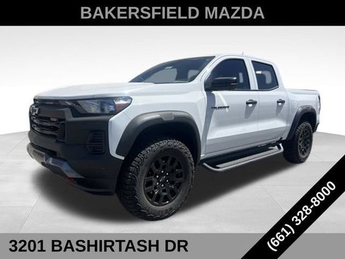 Used 2024 Chevrolet Colorado Trail Boss w/ Technology Package AWD/4WD image 27