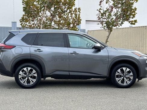 Certified 2023 Nissan Rogue SV image 3